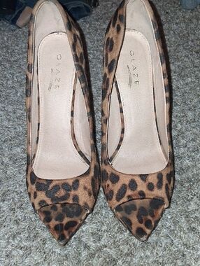 Glaze Leopard-Print Pointed Peep-Toe Pumps - Brown/Black